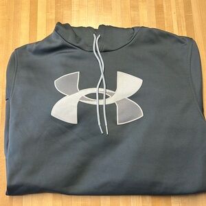 Under Armour mens loose cold gear hoodie.
